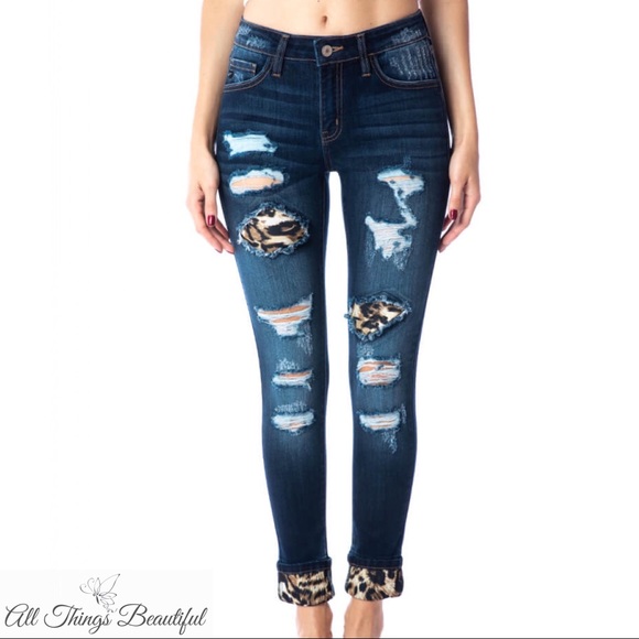 🐾KanCan Dark Wash Leopard Patch Skinnies🐾 - Picture 4 of 10